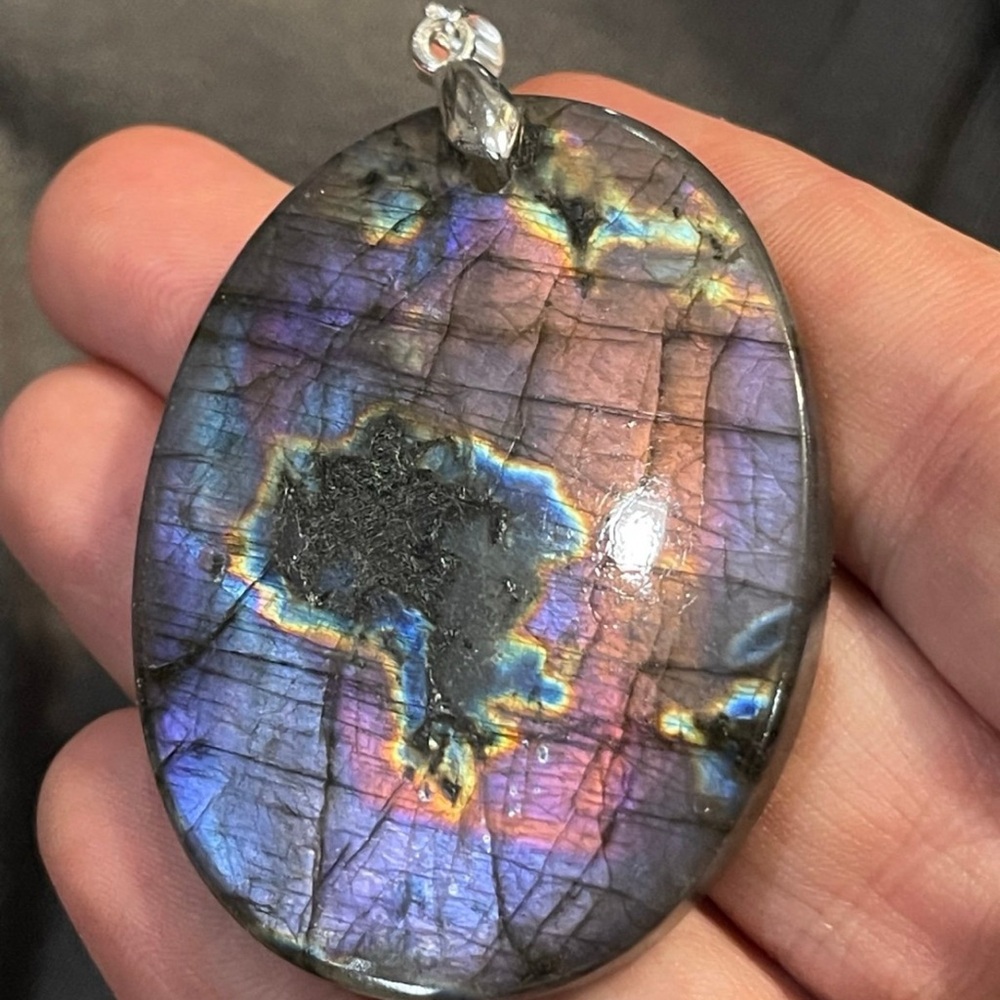 XXXL Outstanding, Flashy Purple/pink/orange Boho Labradorite Pendant Necklace